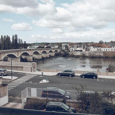 Le Concorde En Plein Centre Apartment Amboise Exterior photo